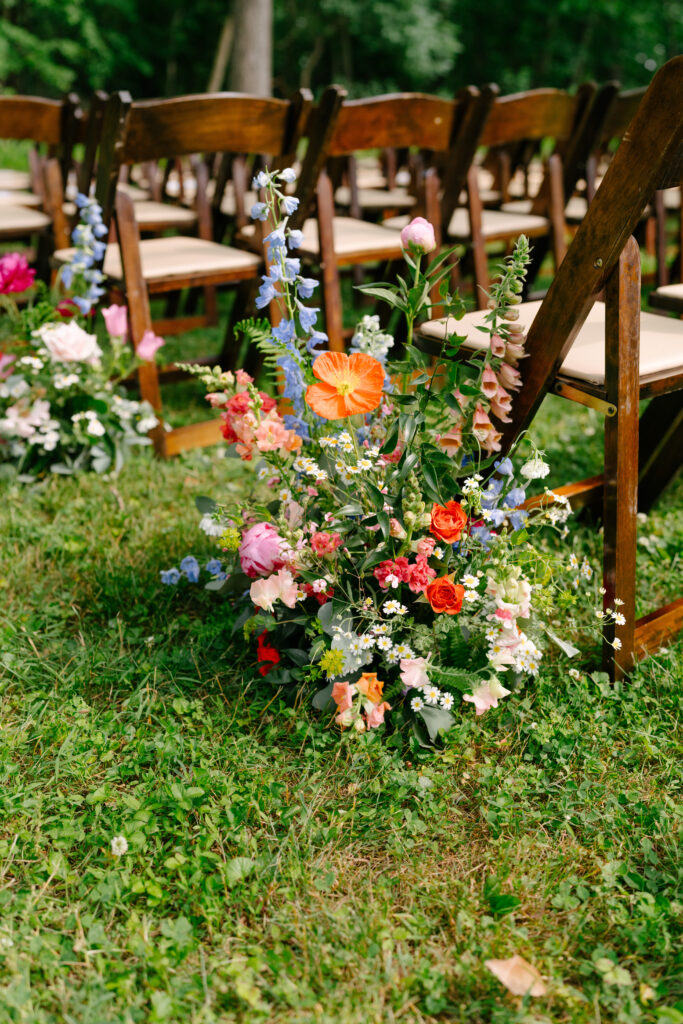 wedding florals, ceremony florals, virginia wedding, private estate wedding, middleburg va wedding, colorful wedding