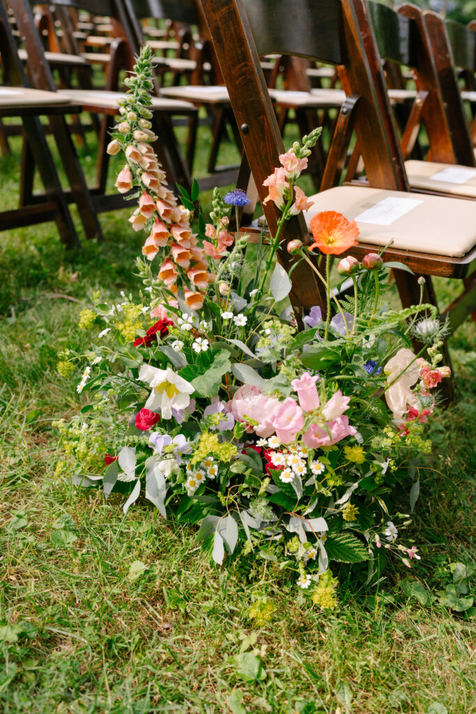 wedding florals, ceremony florals, virginia wedding, private estate wedding, middleburg va wedding, colorful wedding, colorful florals
