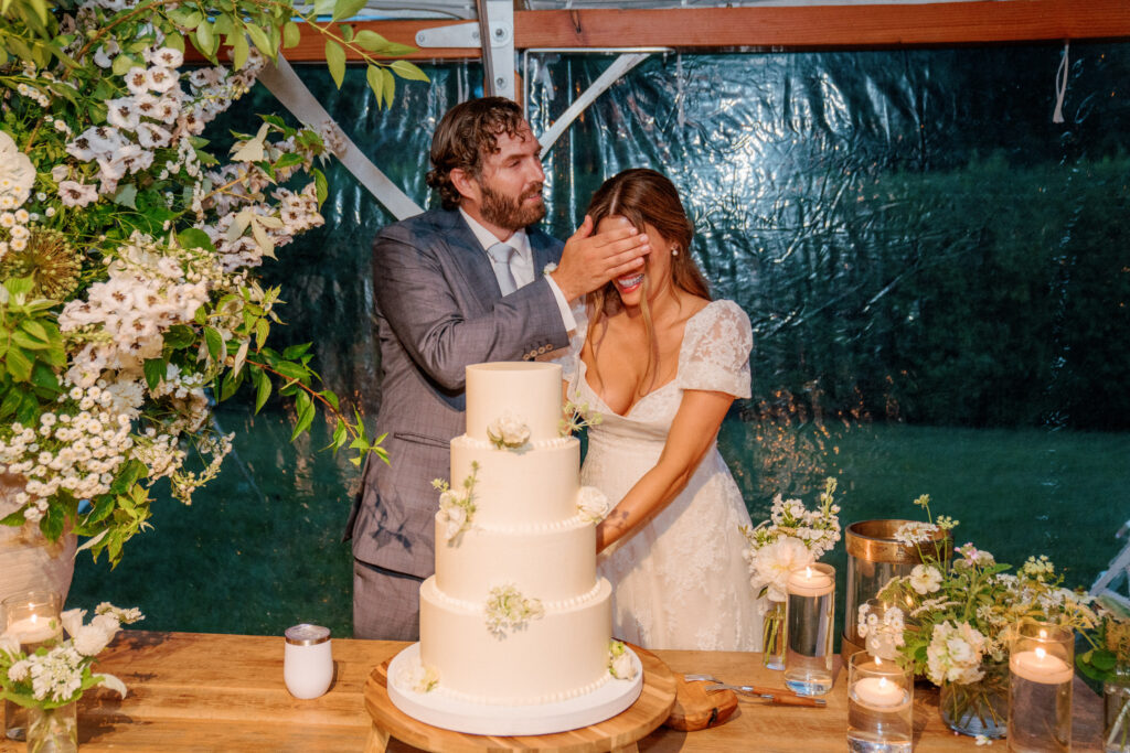 philadelphia wedding, glen mills private estate wedding, tented wedding, wedding cake