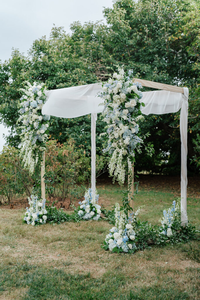 jewish wedding planner, virginia wedding, chuppah, wedding florals