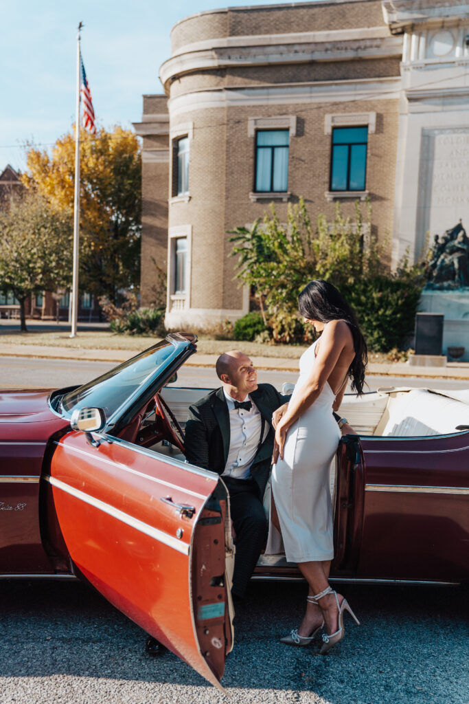engagement shoot, engagement photoshoot, Indiana wedding, bride and groom