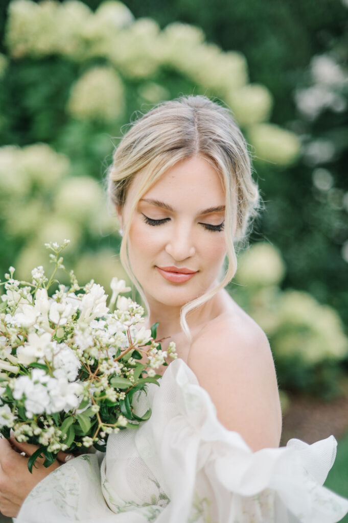 glenstone gardens wedding, al fresco wedding, wedding ceremony, micro wedding, intimate wedding, bride, bridal dress, bridal bouquet
