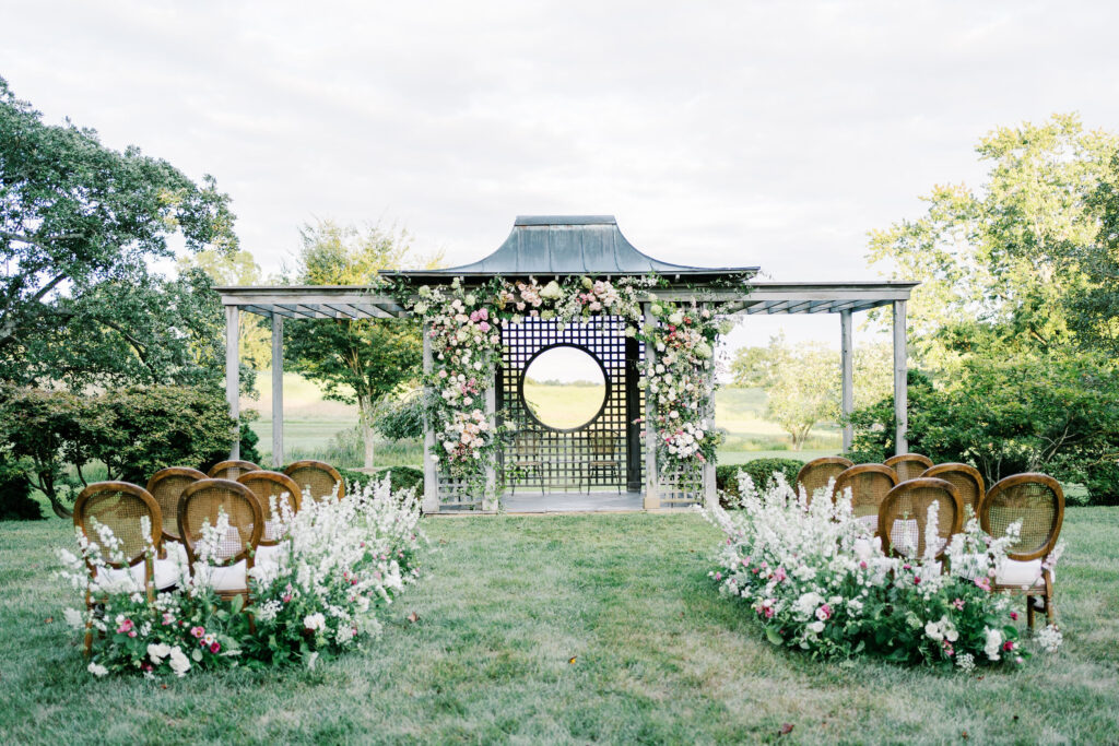 glenstone garden wedding, al fresco wedding, wedding ceremony, wedding flower centerpieces, wedding ceremony flower arch, micro wedding, intimate wedding