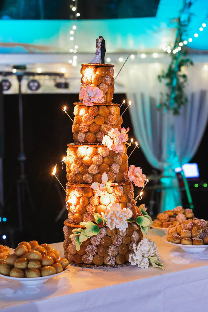 wedding, wedding design, virginia wedding, tented wedding, outdoor wedding, green and white wedding, private estate wedding, croquembouche, wedding croquembouche