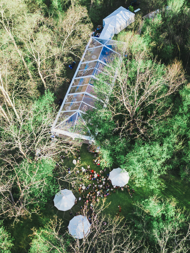 wedding, wedding design, virginia wedding, tented wedding, outdoor wedding, green and white wedding, private estate wedding