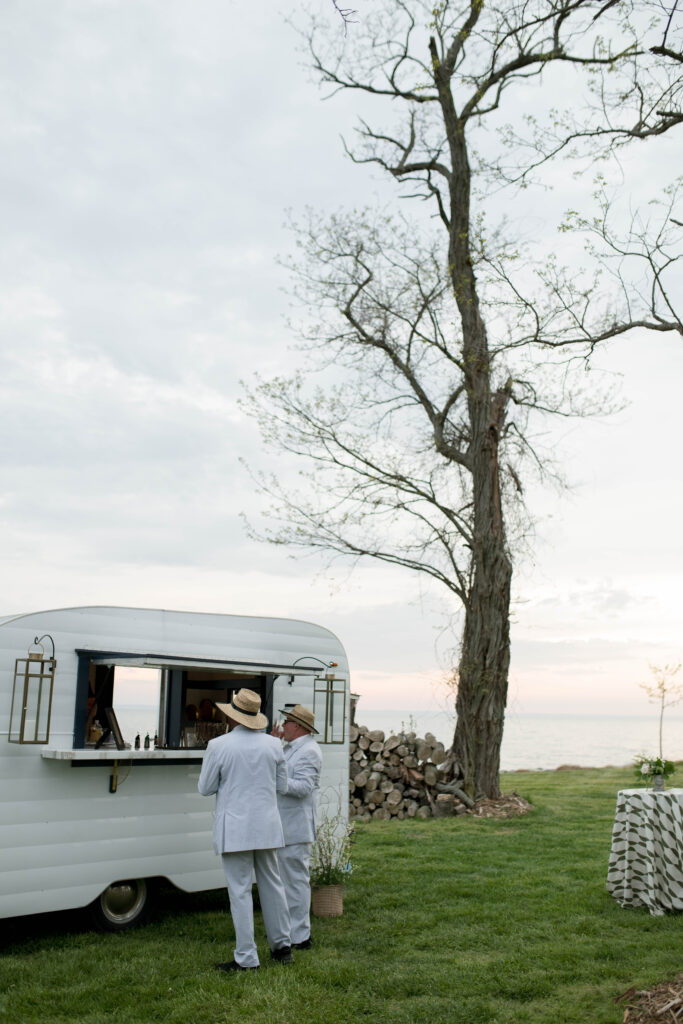 black walnut point inn, maryland wedding planner, wedding planner, wedding design, tented wedding