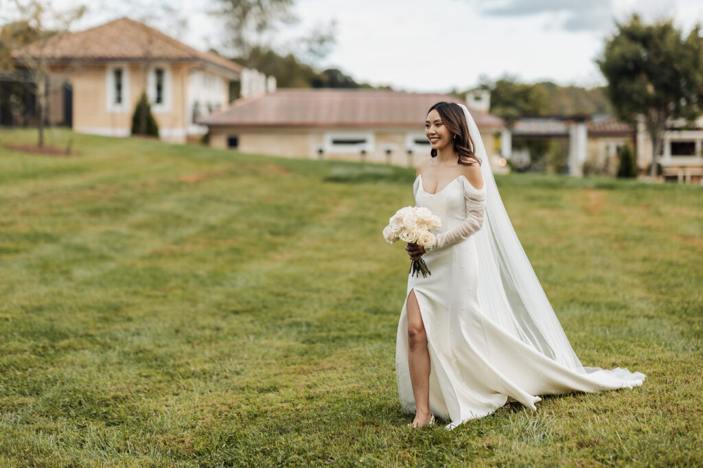 monte ventoso wedding, luxurious italian villa wedding venue, virginia wedding planner and designer, luxury wedding, bridal dress, wedding veil, sleeved wedding dress, white bridal bouquet, wedding ceremony