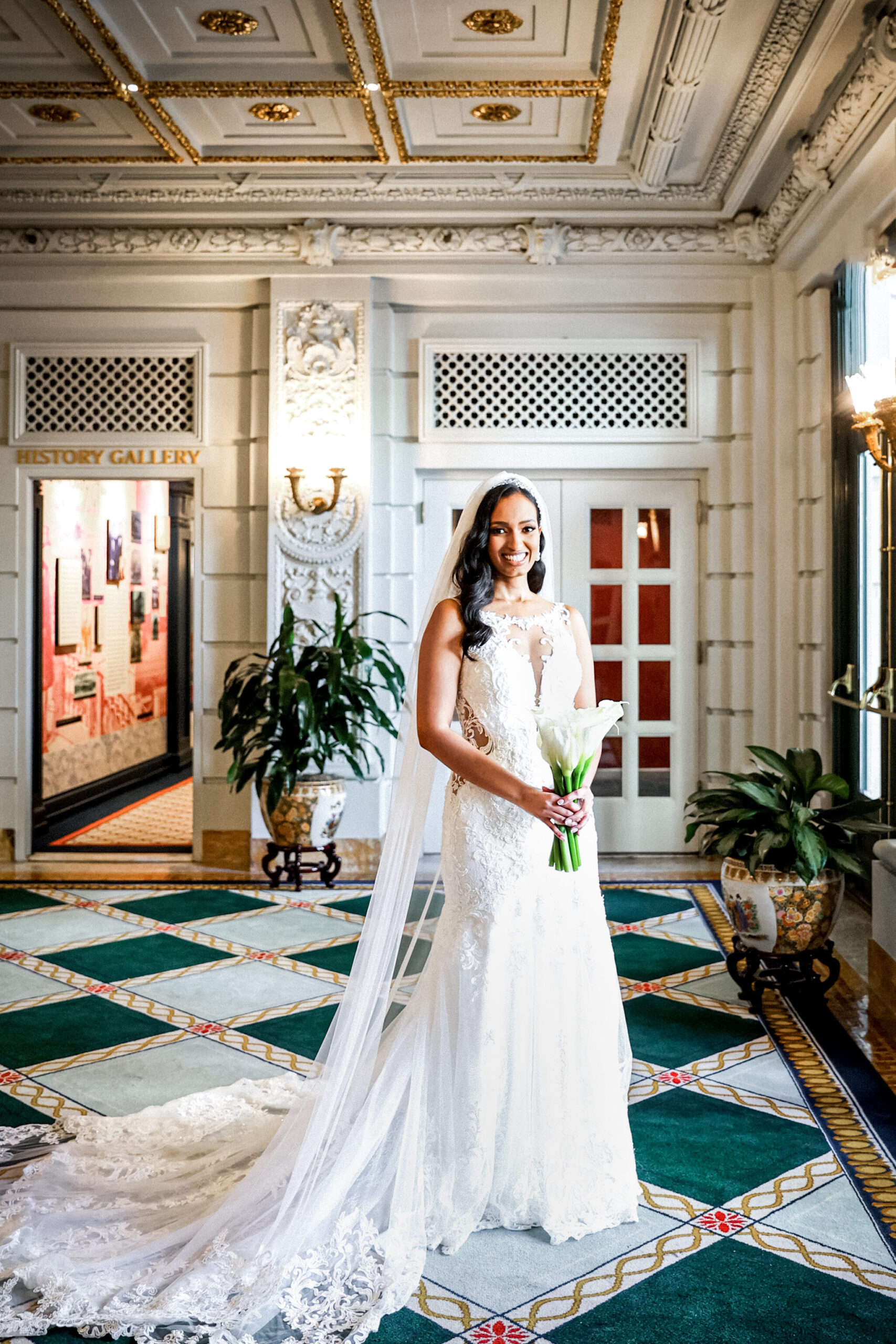 willard intercontinental washington d.c. wedding, bridal portrait, luxury wedding planner and designer, bridal dress, wedding veil, minimalistic bridal bouquet