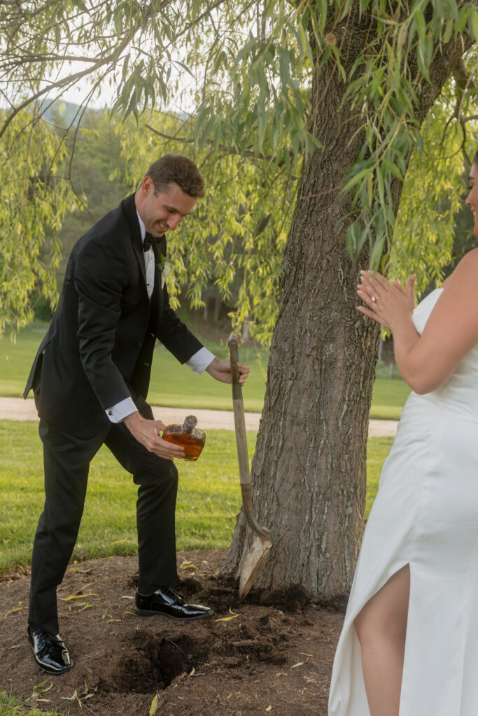 wedding, virginia wedding, italian inspired wedding, wedding reception, outdoor wedding, bride and groom bury the bourbon