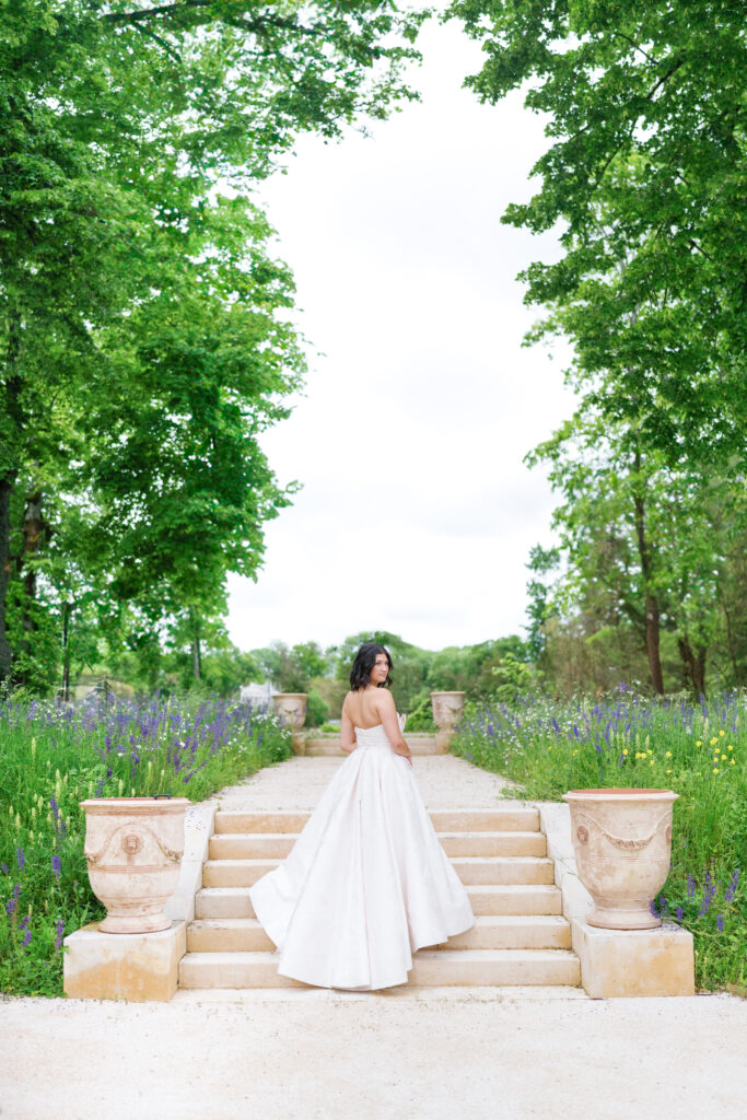 domaine de vantoux france, france wedding venue, burgundy wedding venue, french castle wedding venue, wedding planning and design, destination planner, france wedding, burgundy france, french bride, bridal dress