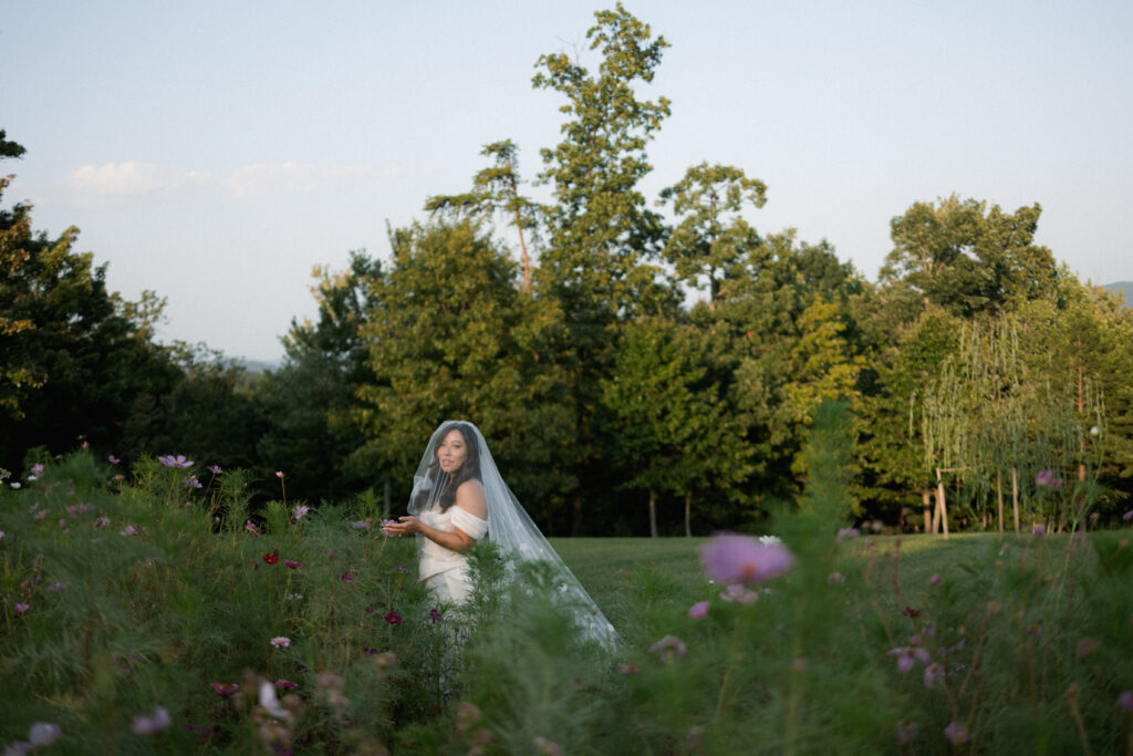 the seclusion wedding, wedding reception, summer wedding, luxury wedding planner, bridal portrait, wedding veil