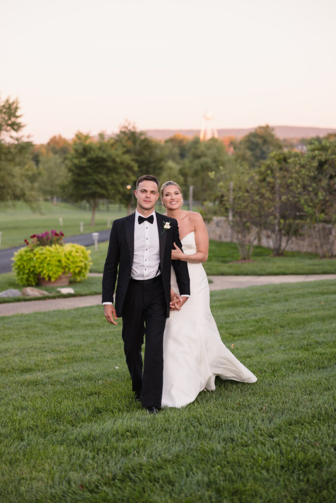 wedding in middleburg, dmv wedding planner, salamander middleburg wedding, bride and groom portrait