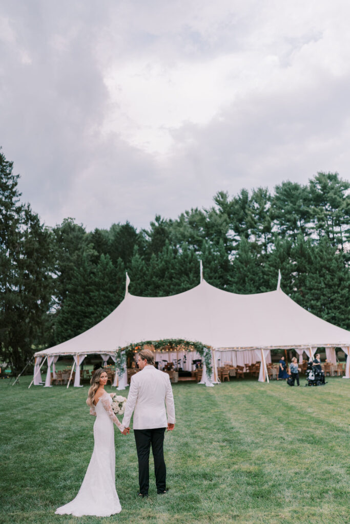 wedding planner, outdoor wedding, outdoor ceremony, outdoor reception, tented wedding, luxury wedding planner, luxury wedding, wedding design and planning, wedding planner, virginia wedding planner, dc wedding planner, virginia wedding, green and white wedding, glenstone gardens wedding