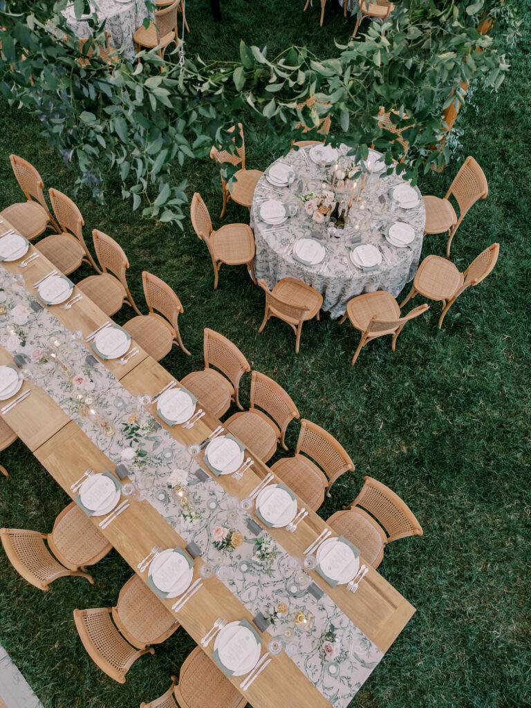 wedding planner, outdoor wedding, outdoor ceremony, outdoor reception, tented wedding, luxury wedding planner, luxury wedding, wedding design and planning, wedding planner, virginia wedding planner, dc wedding planner, virginia wedding, green and white wedding