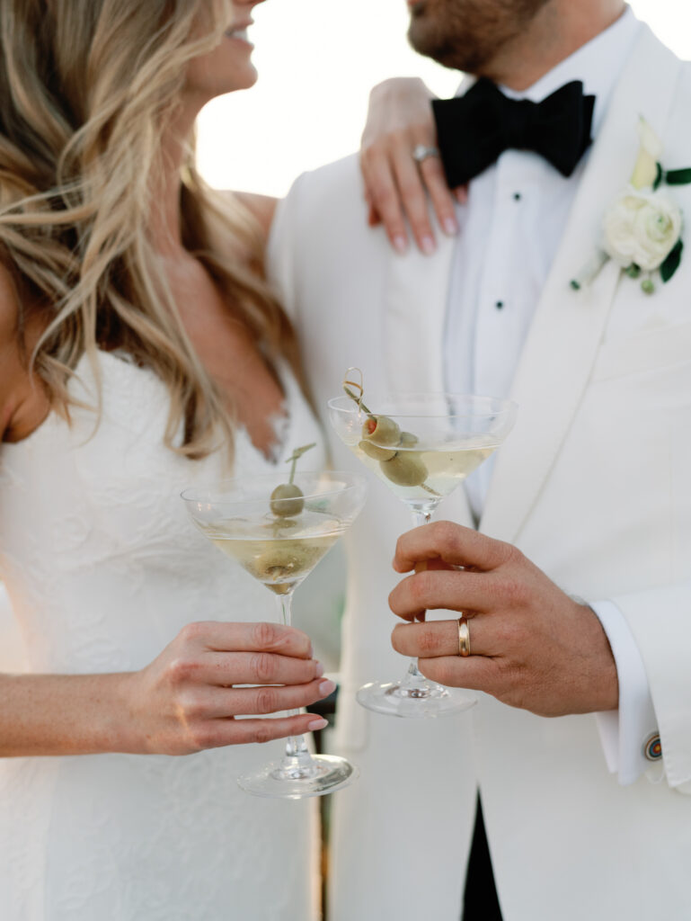 luxury wedding planner, luxury wedding, wedding design, congressional country club wedding, bride and groom, dirty martini, wedding dirty martini