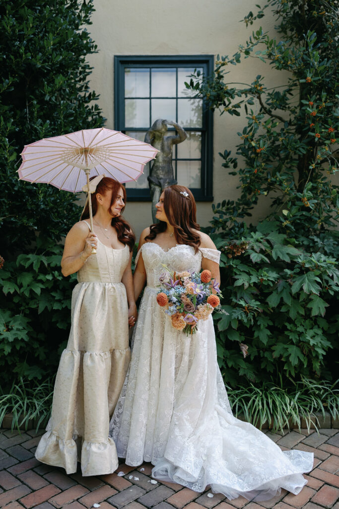 wedding at the red fox inn, virginia wedding, spring fall wedding, wedding dress, vida events wedding, bridal bouquet, bridal dress, maid of honor dress