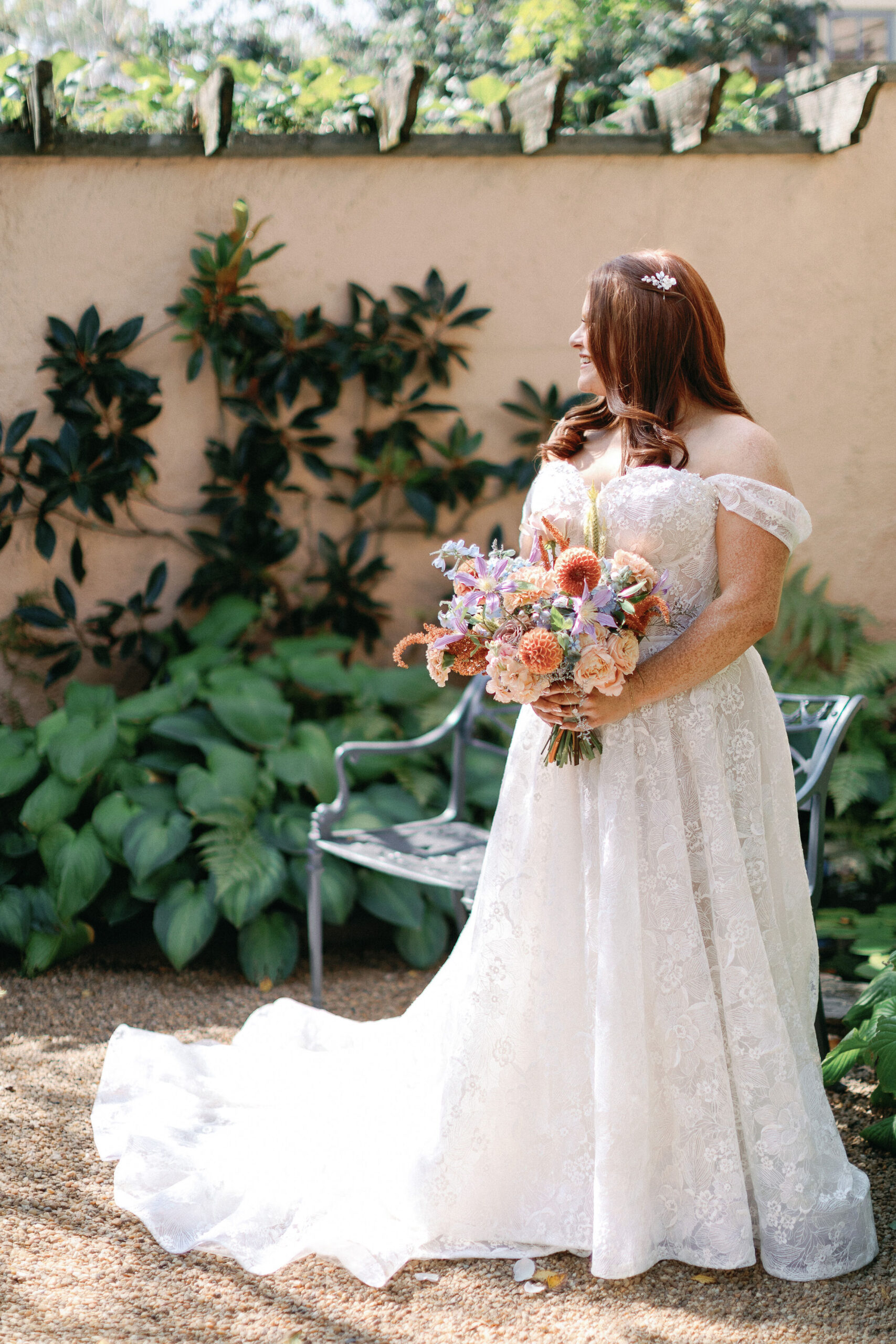 wedding at the red fox inn, virginia wedding, spring fall wedding, wedding dress, vida events wedding, bridal bouquet, bridal dress