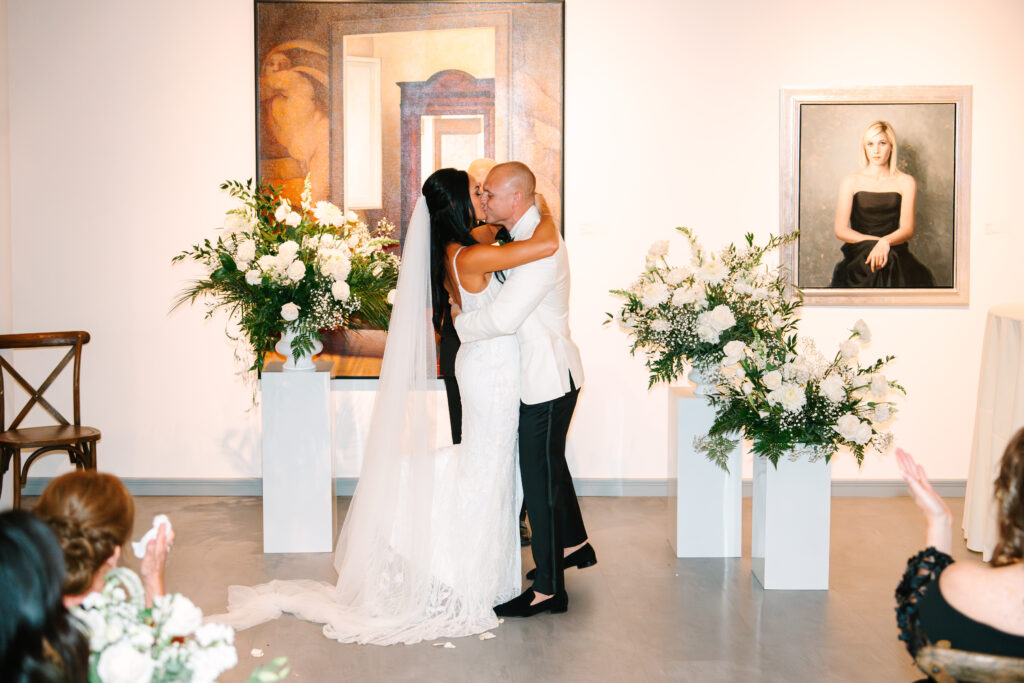 Wedding at the Evansville Museum of Arts, Indiana wedding, bride and groom, ceremony, ceremony florals