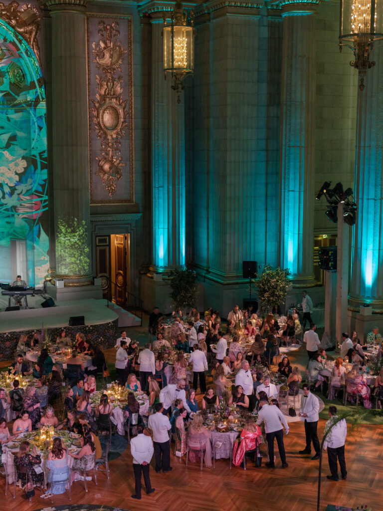 erin go glam, mellon auditorium, fairytale wedding, light projection