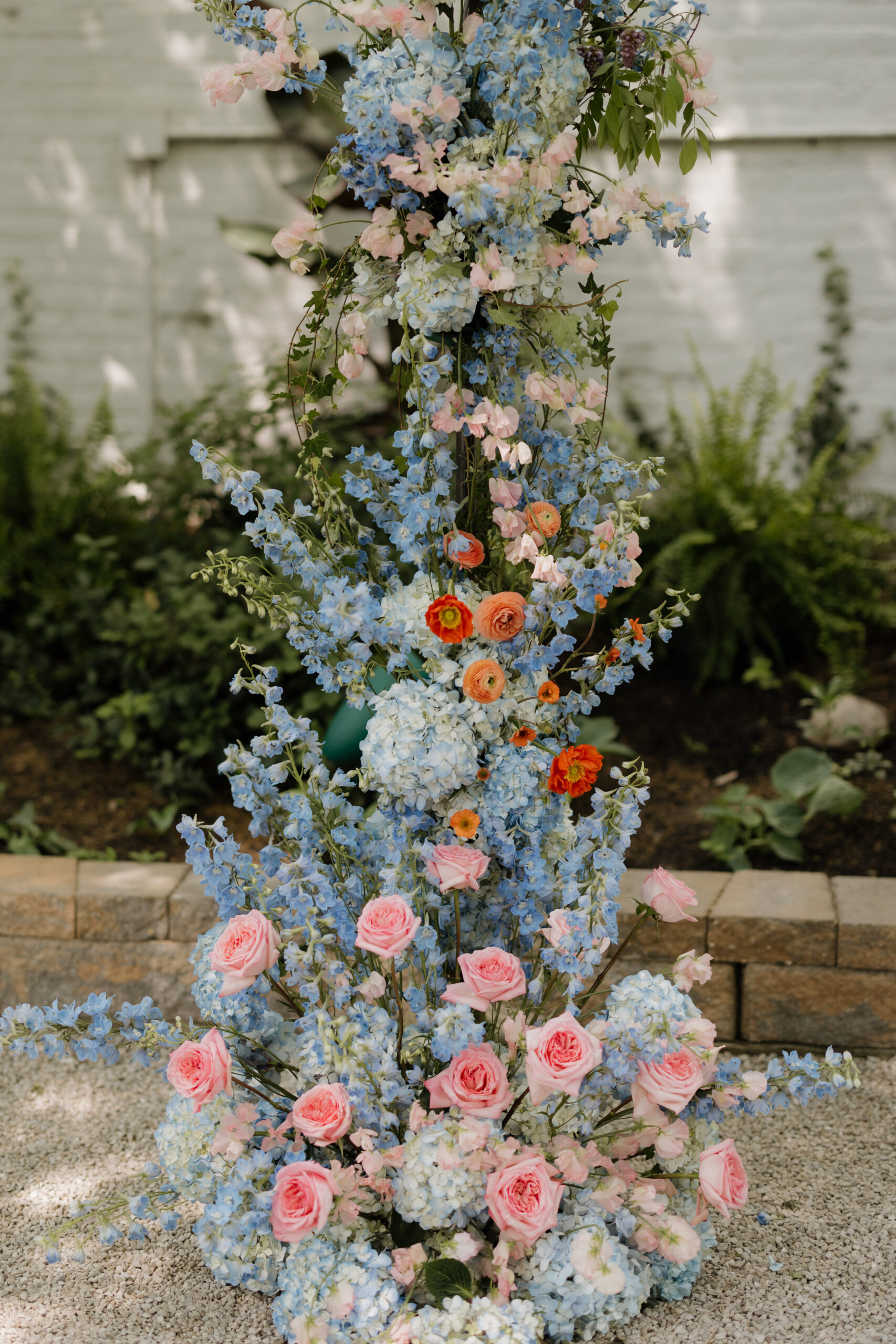 georgetown vosh wedding, ohio wedding, colorful wedding, colorful wedding flowers, wedding ceremony arch