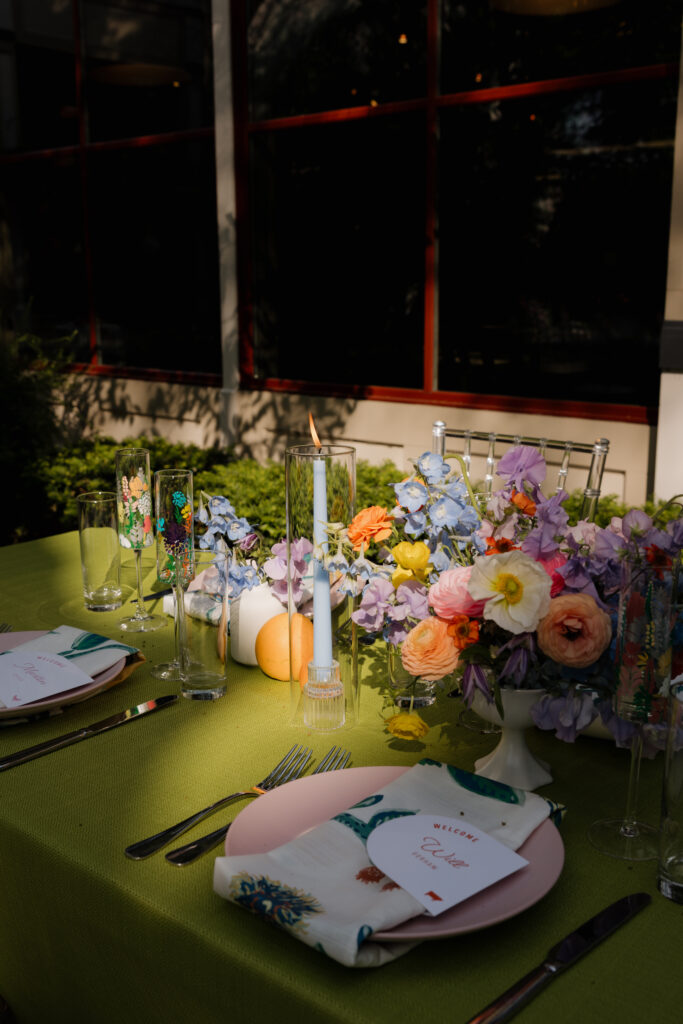 georgetown vosh wedding, ohio wedding, wedding tablescape, colorful wedding, colorful wedding flowers