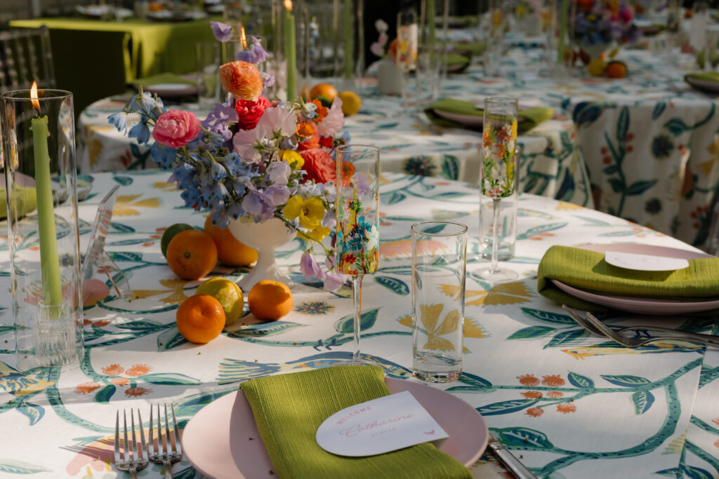 georgetown vosh wedding, ohio wedding, wedding tablescape, colorful wedding, colorful wedding flowers