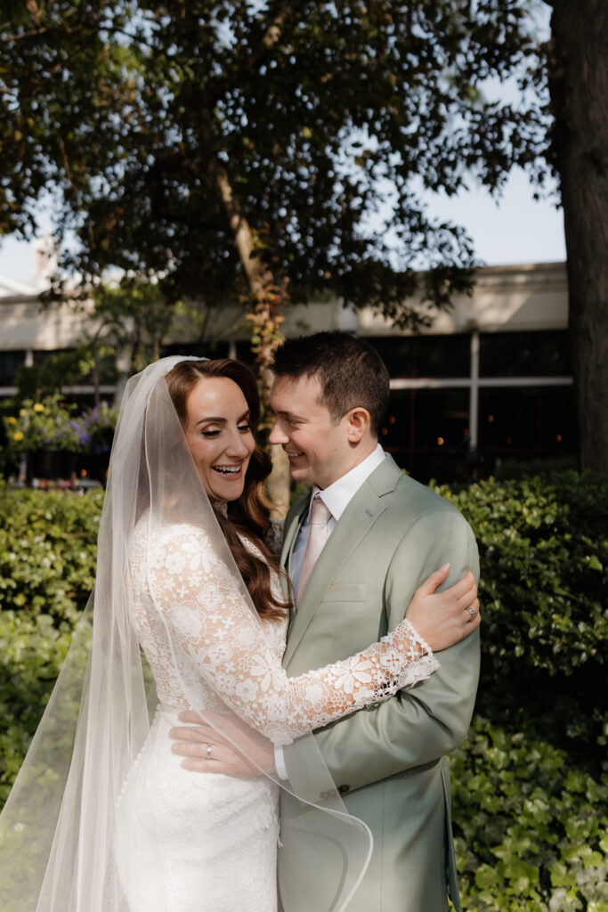 georgetown vosh wedding, ohio wedding, colorful wedding, bride and groom,