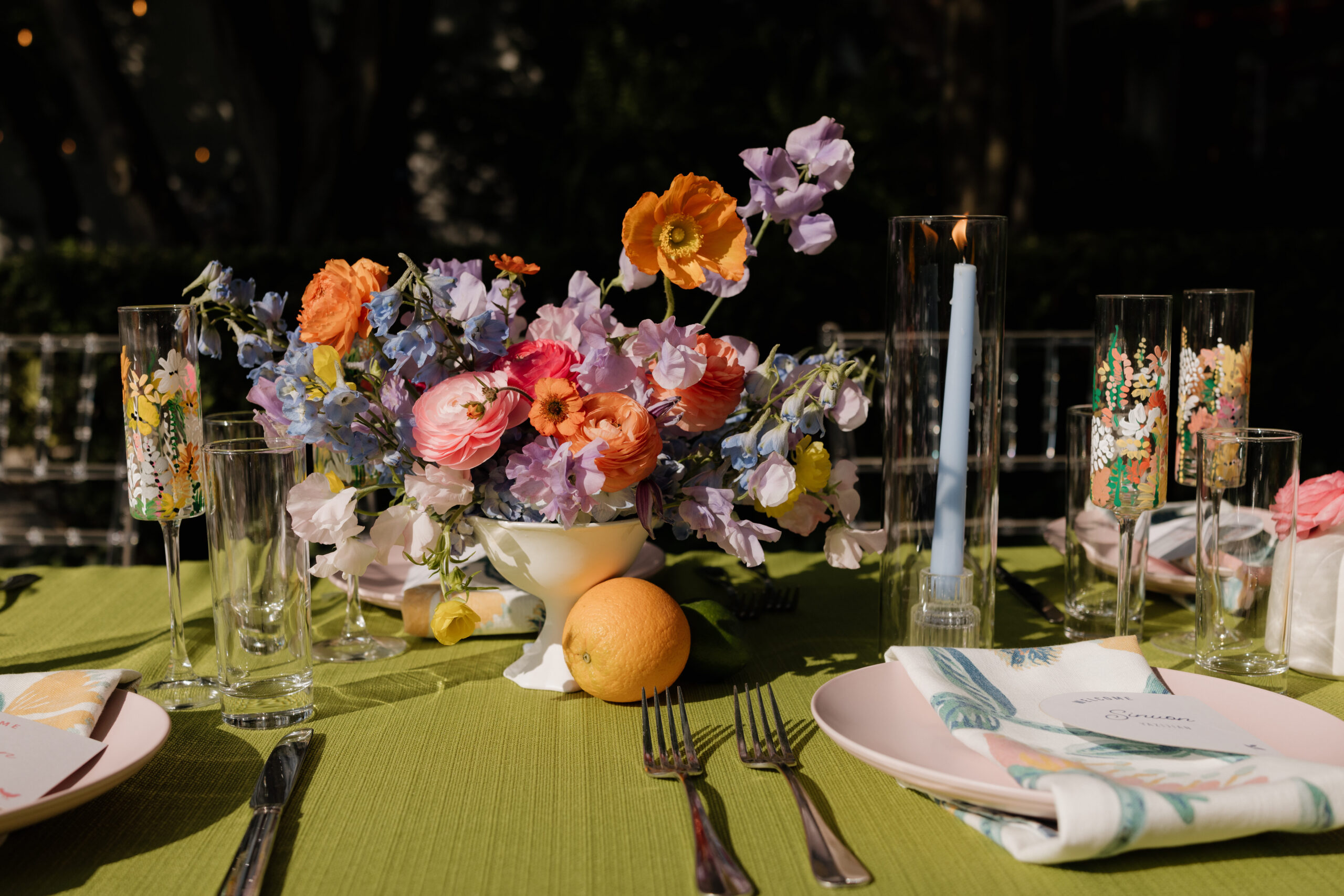 georgetown vosh wedding, ohio wedding, wedding tablescape, colorful wedding, colorful wedding flowers