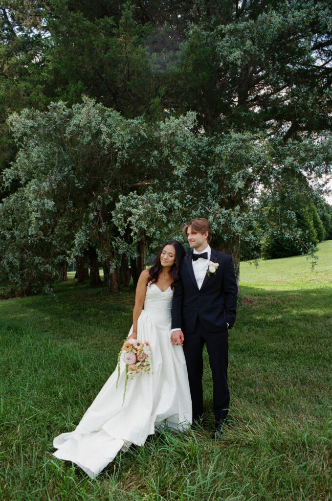 virginia wedding planner, richmond wedding venue, dover hall wedding, outdoor wedding, al fresco wedding, pastel wedding, pastel wedding flowers, bride and groom