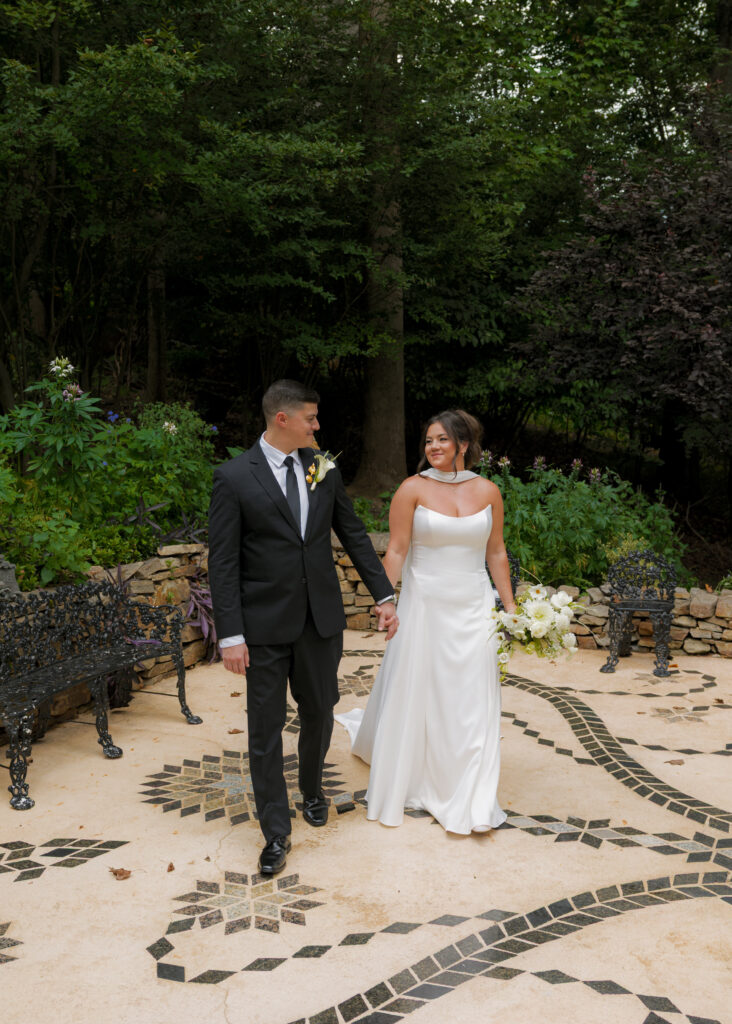 gramercy mansion wedding, outdoor wedding, vintage wedding, bride and groom, Maryland wedding, bride and groom