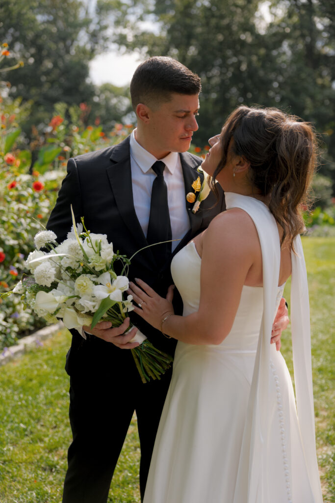 gramercy mansion wedding, outdoor wedding, vintage wedding, bride and groom, Maryland wedding, groom brooch, bridal bouquet