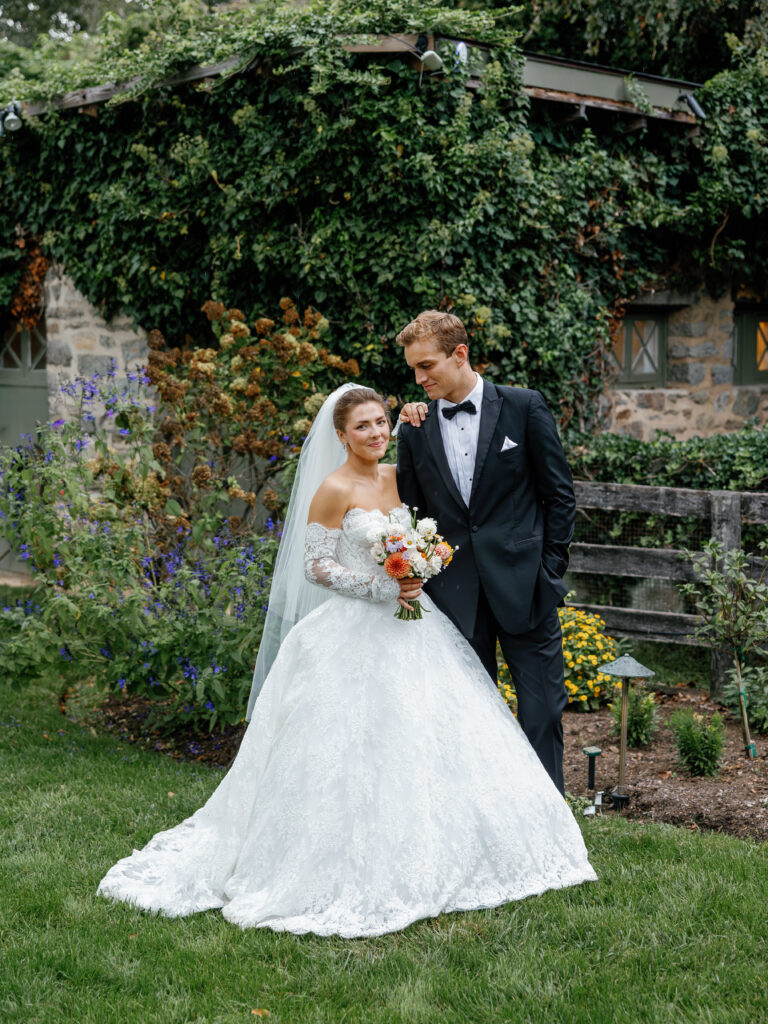 goodstone inn wedding, tented wedding, virginia wedding, luxury wedding, luxury wedding planner, orange wedding, bride and groom, bridal bouquet, outdoor wedding