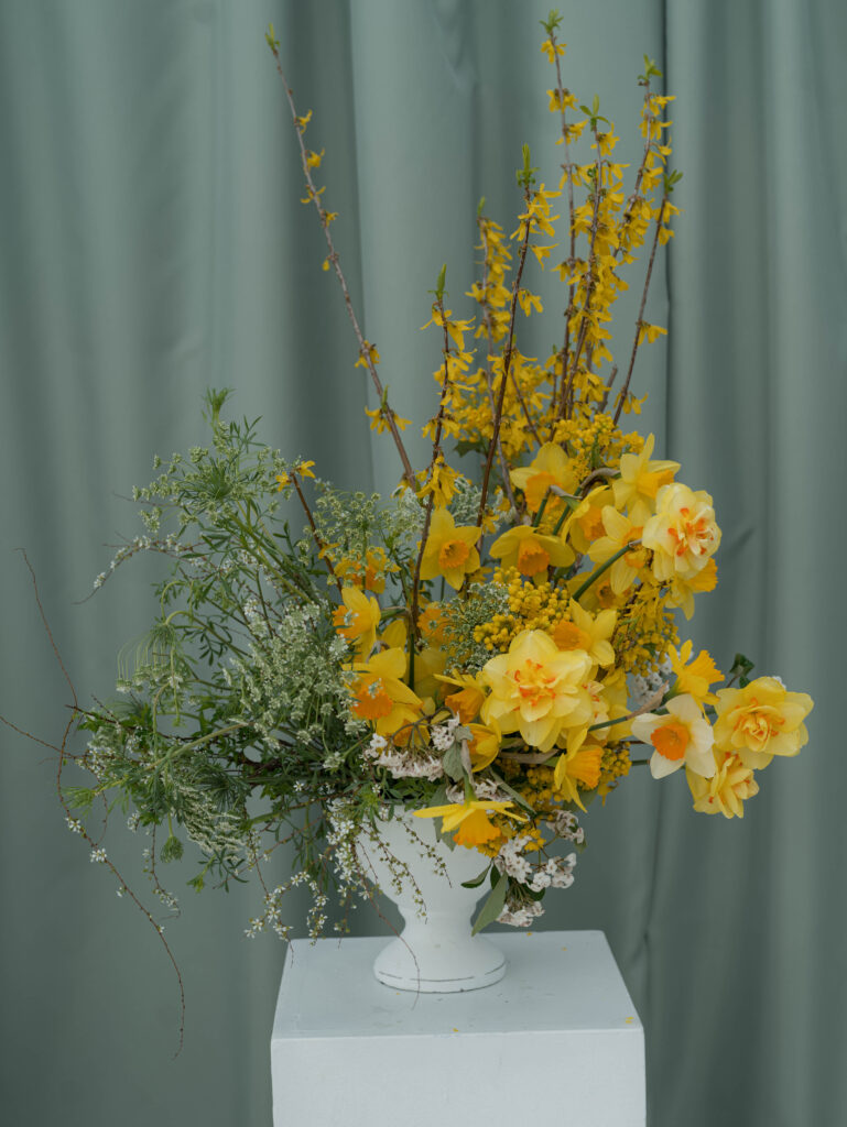 italy inspired wedding, yellow florals, wedding industry event